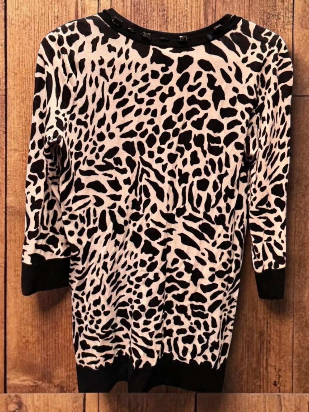Joseph A Black & White Animal Print Knit Top MEDIUM - Picture 3 of 7